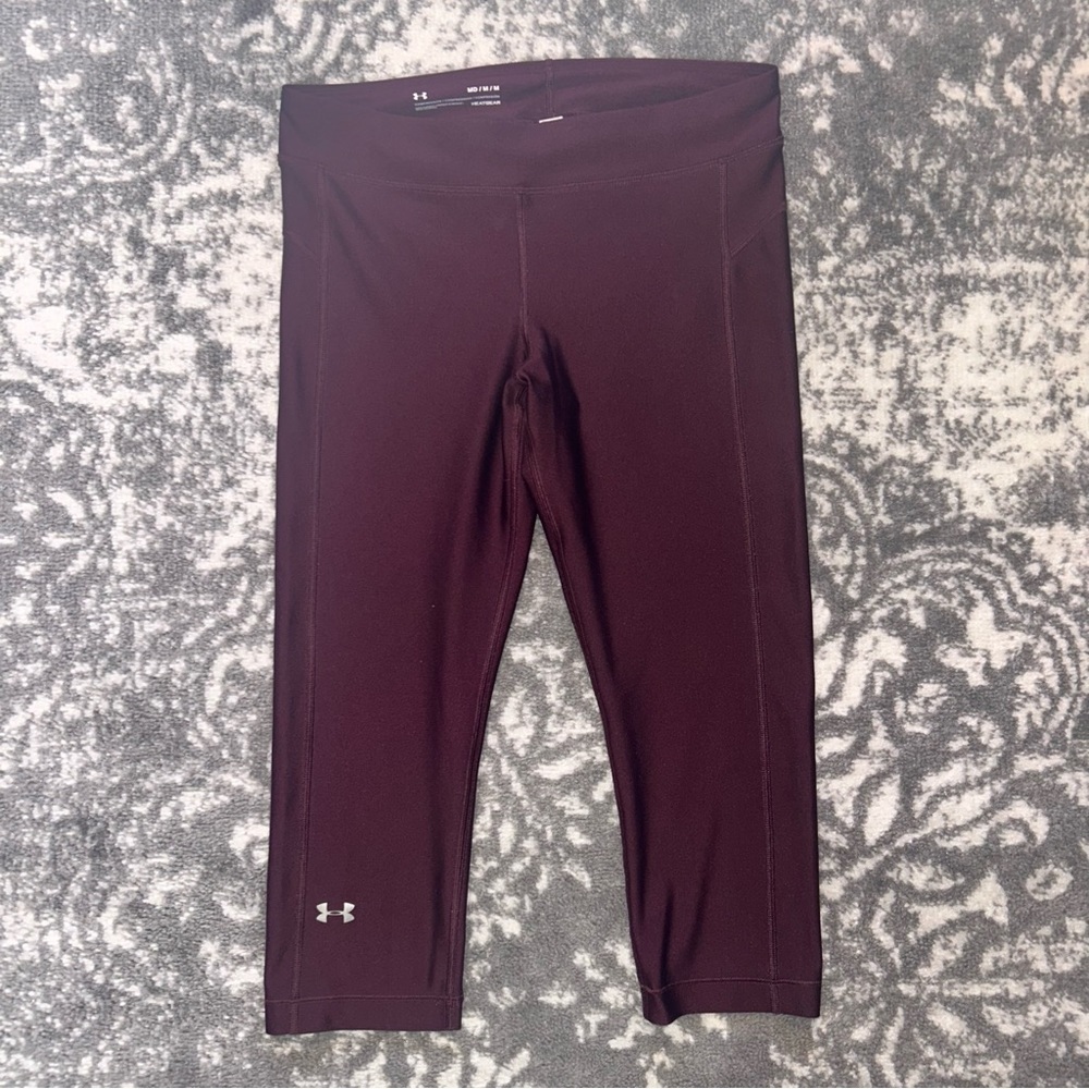 2 for 30✨Under Armour Maroon Heatgear Compression Cropped Leggings